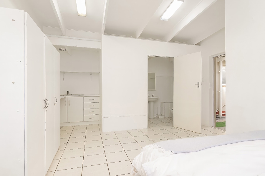 4 Bedroom Property for Sale in Claremont Western Cape